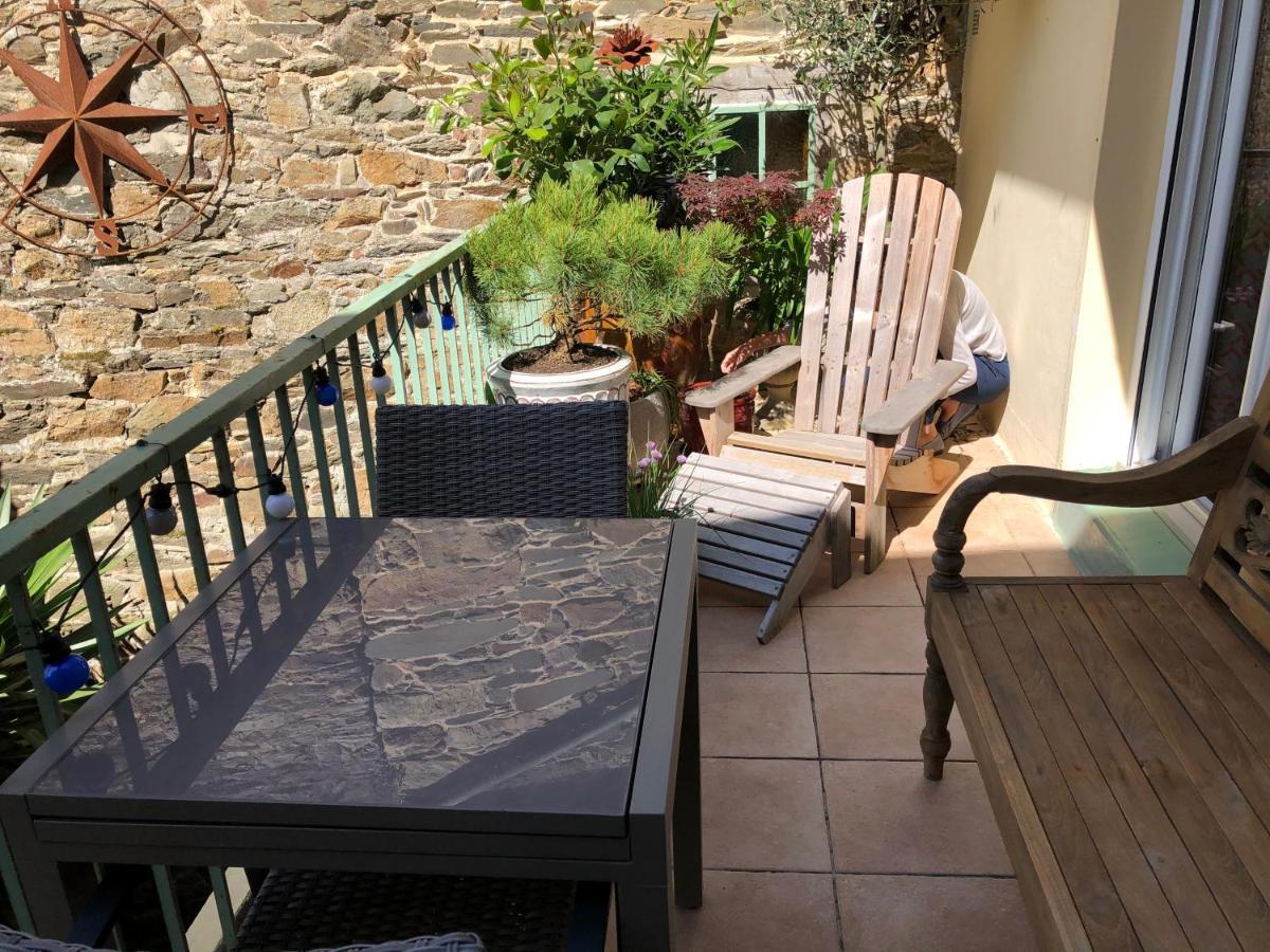 Appartement De 1634 Avec Balcon Au Sud Sur Jardin En Plein Coeur Historique Трегье Экстерьер фото