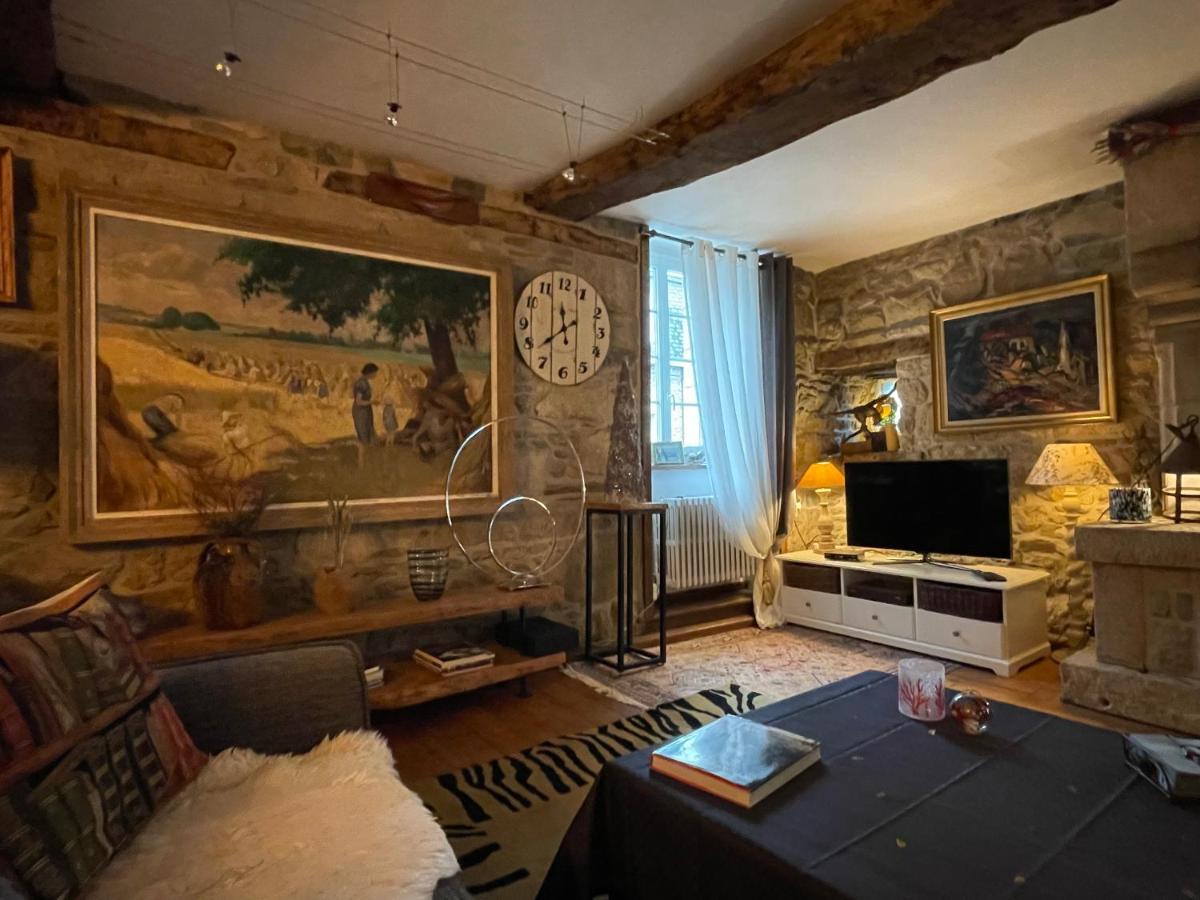 Appartement De 1634 Avec Balcon Au Sud Sur Jardin En Plein Coeur Historique Трегье Экстерьер фото