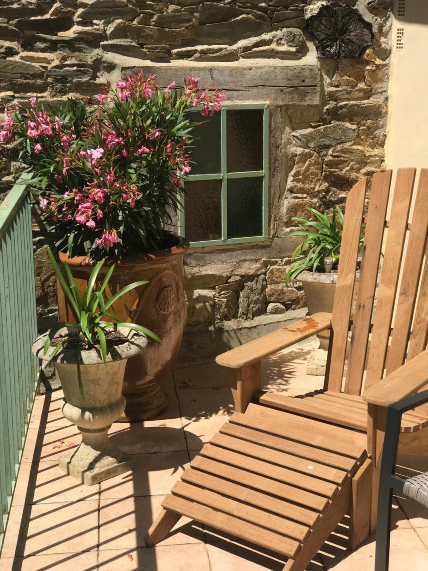 Appartement De 1634 Avec Balcon Au Sud Sur Jardin En Plein Coeur Historique Трегье Экстерьер фото